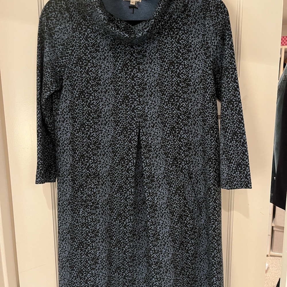 Tyler Boe Black and Blue Long Sleeve Dress